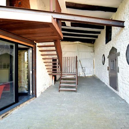 Modern And Cozy Studio In A Former Coach House Робертвиль Экстерьер фото